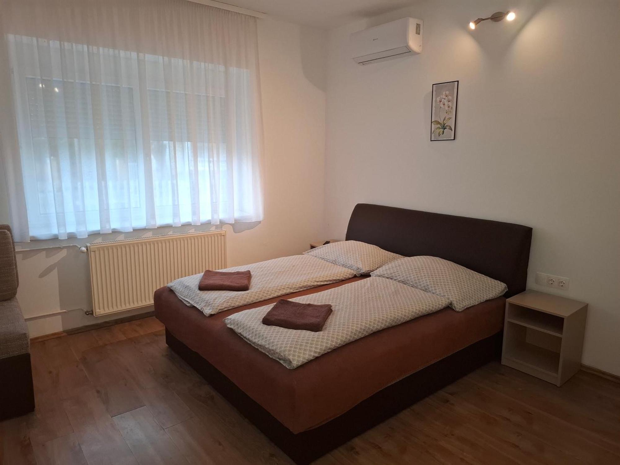 Ilona Apartmanhaz Siófok